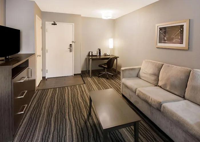 Best Western Riverside Inn