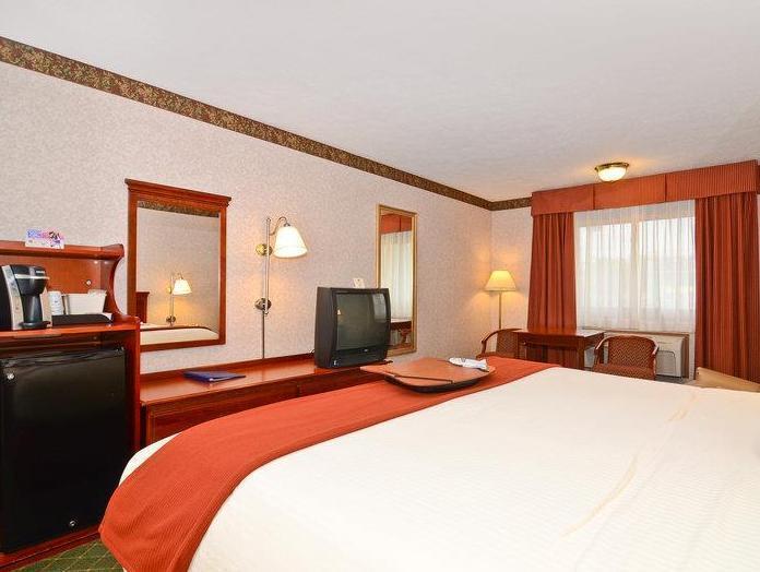 Western Riverside 3*
